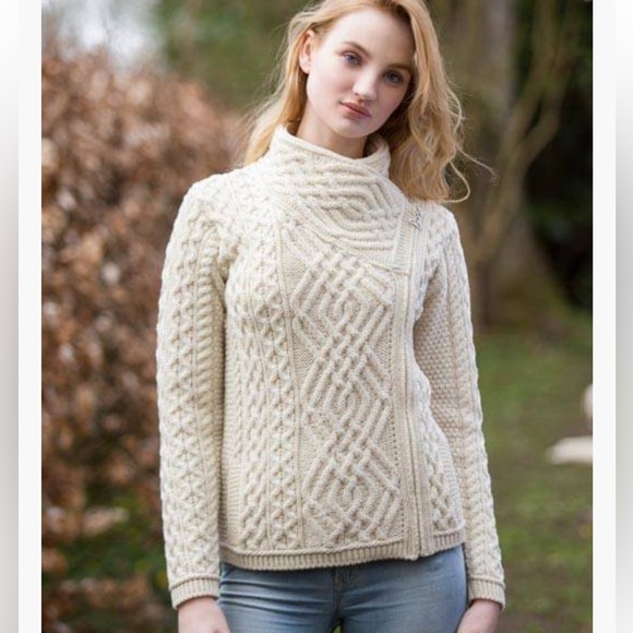 Aran Crafts Sweaters - • Aran Crafts • Cable Knit Ireland Merino Wool Sweater Zip Up Cream XS